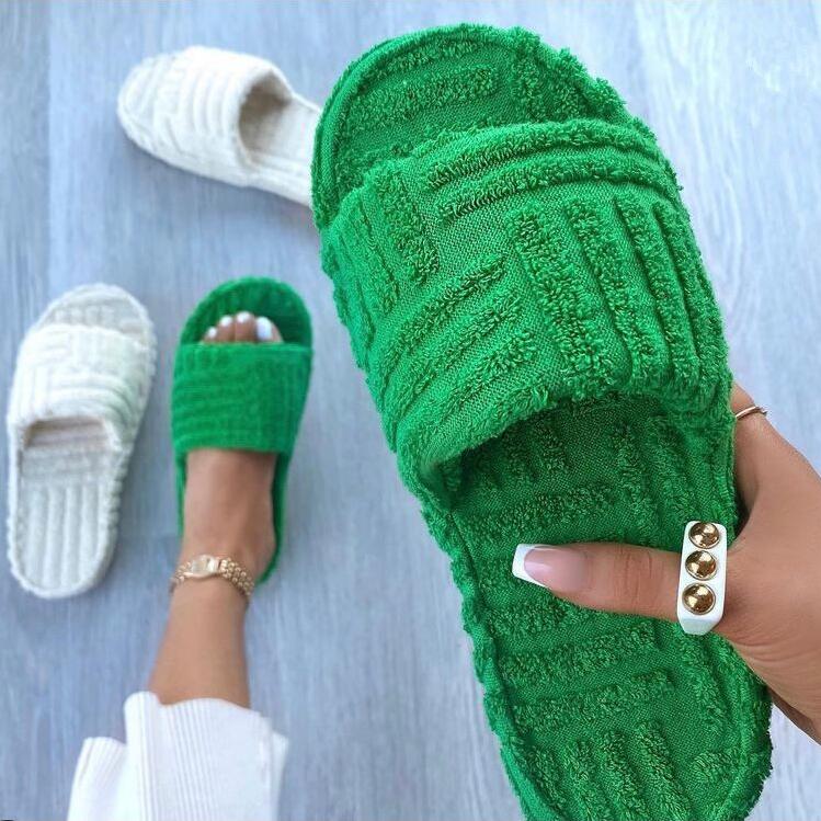 Terry Slide Slippers – Maze Weave Edition