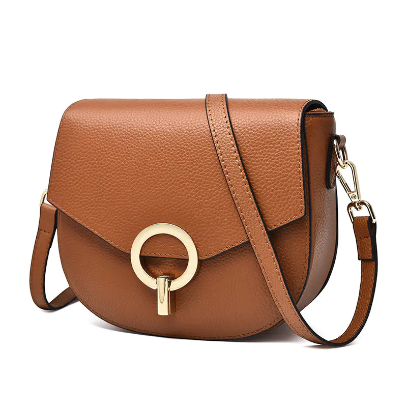 Circle Clasp Crossbody – Sleek Leather Saddle Bag